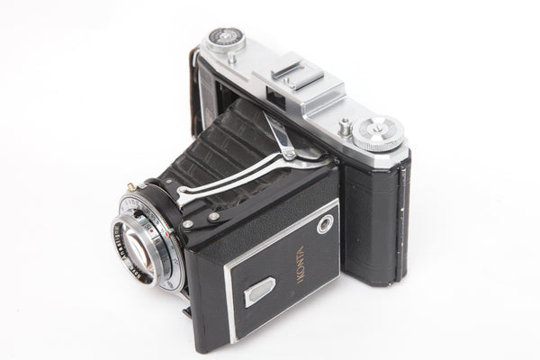 Zeiss Ikonta 6x9 523/2 with 105mm f3.5 Novar-Anastigmat - cl'a April 2022