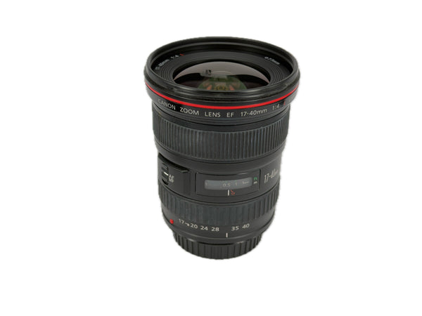 Canon EF 17-40mm f4 L USM with hood EW-83E