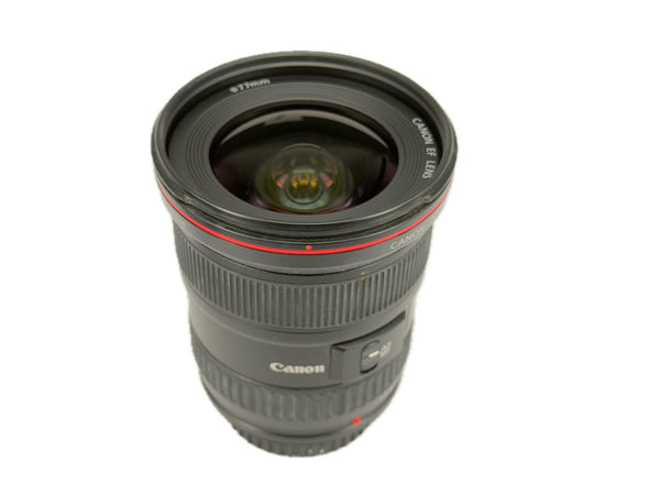 Canon EF 17-40mm f4 L USM with hood EW-83E