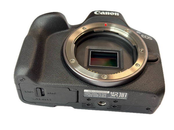 Canon EOS R50 - like new