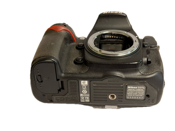 Nikon D300s