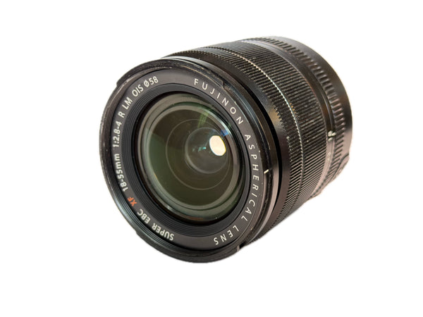 Fuji XF 18-55mm f2.8-4 R LM OIS with hood