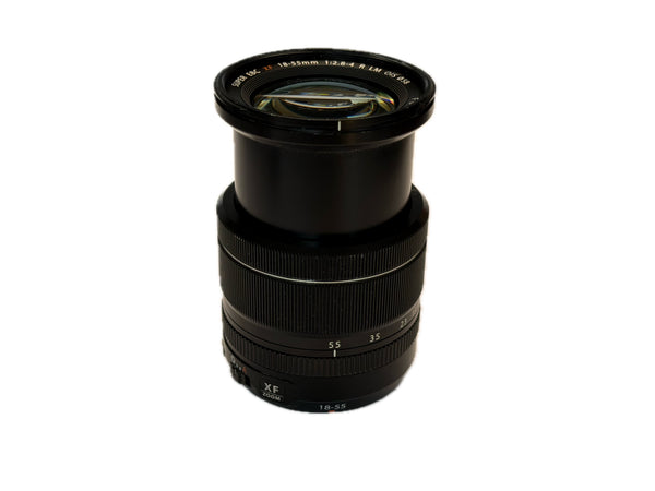 Fuji XF 18-55mm f2.8-4 R LM OIS with hood