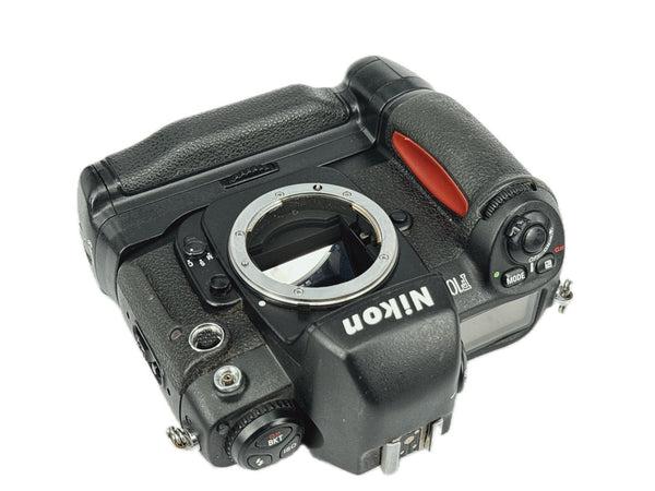 Nikon F100 with MB-15