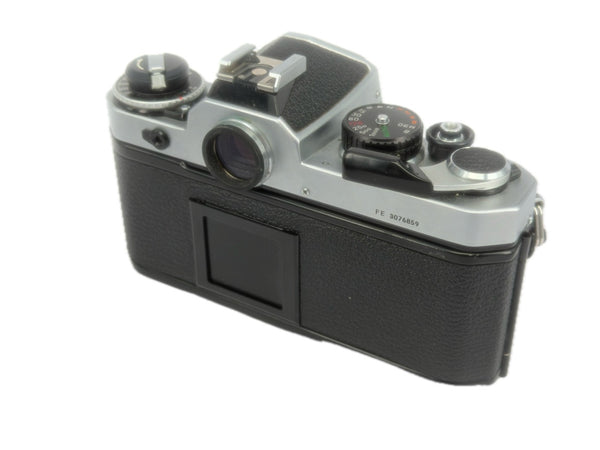 Nikon FE Chrome