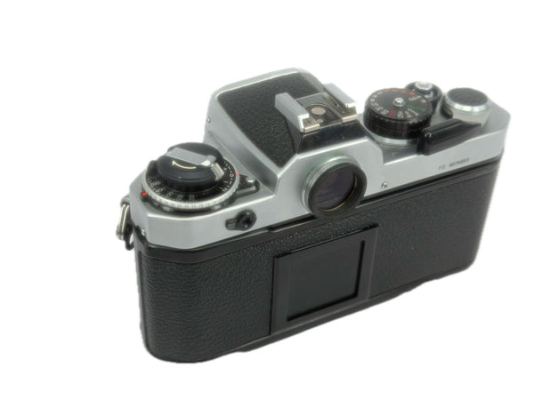 Nikon FE Chrome