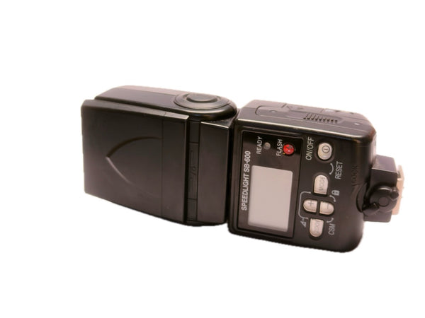 Nikon Speedlite SB-600 Flash