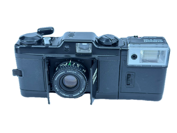 Chinon Bellami with flash