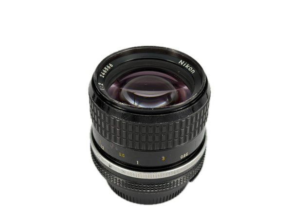 Nikon 85mm f2 AI-s