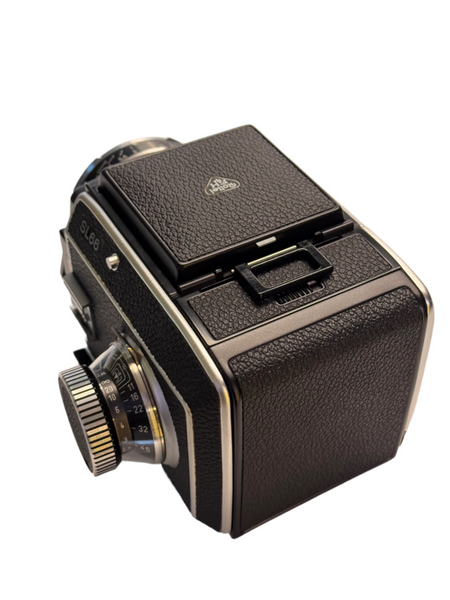 Rolleiflex SL66 with Zeiss 80mm f2.8 - cl'a April 2025