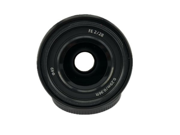Sony FE 28mm f2 with hood