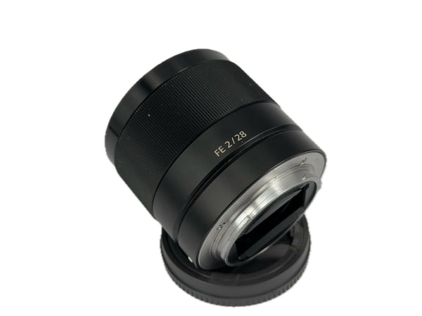 Sony FE 28mm f2 with hood