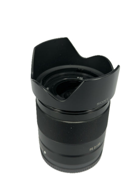 Sony FE 28mm f2 with hood
