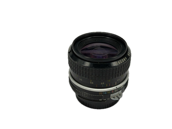 Nikon 28mm f2.8 Nikor AI-s