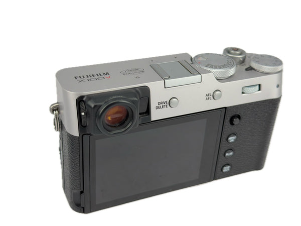 Fujifilm X100V