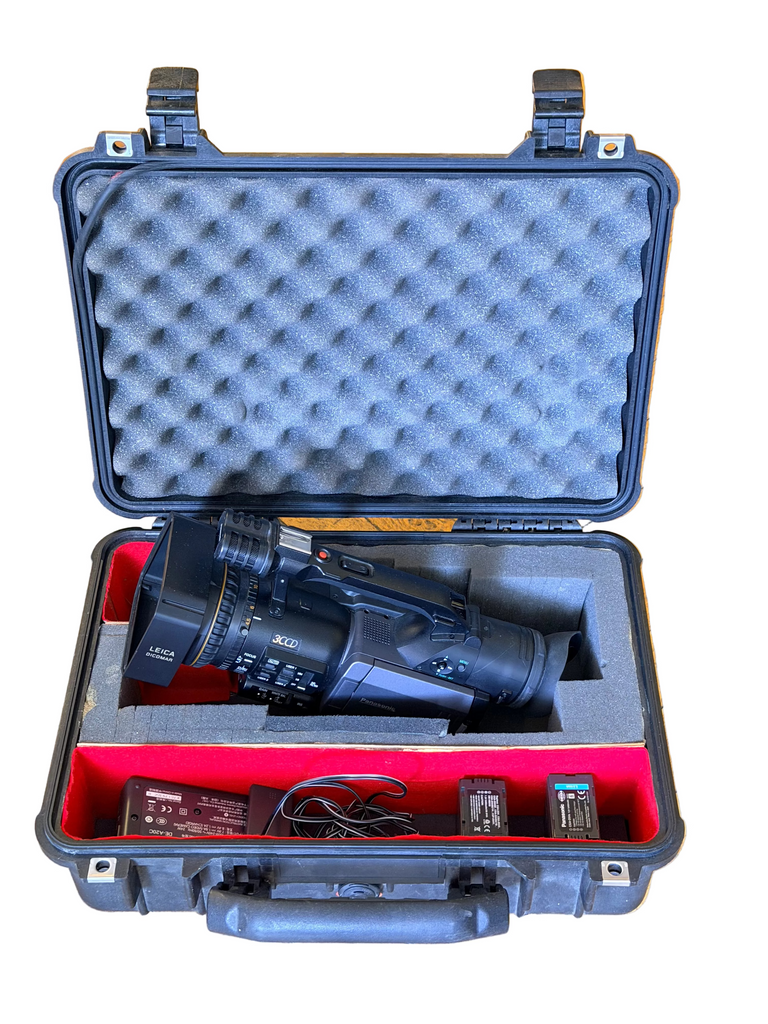 Panasonic DVX100B with Pelicase 1500
