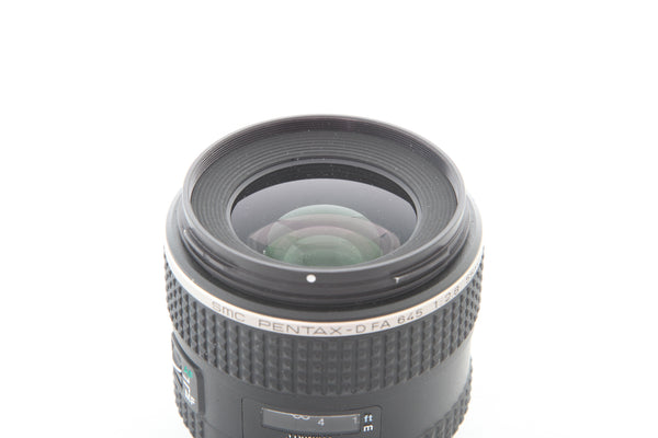 Pentax 645 55mm f2.8 SMC Pentax-D FA645 AL IF SDM AW with hood