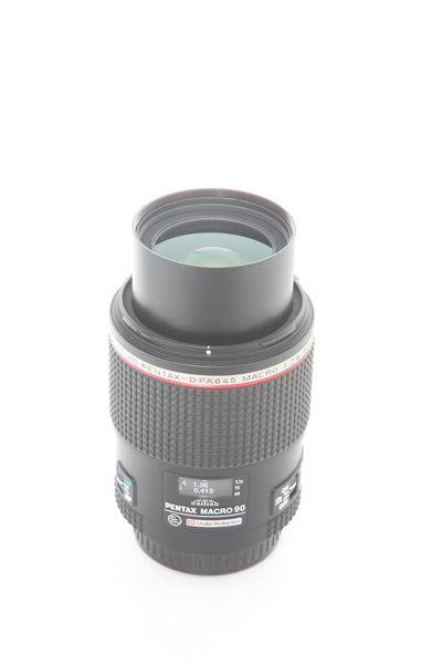 Pentax 645 90mm f2.8 HD Pentax-DFA Macro ED AW SR with hood