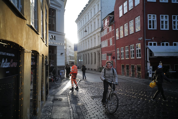 Leica 3.5cm f3.5 Summaron LTM - cl'a November 2025