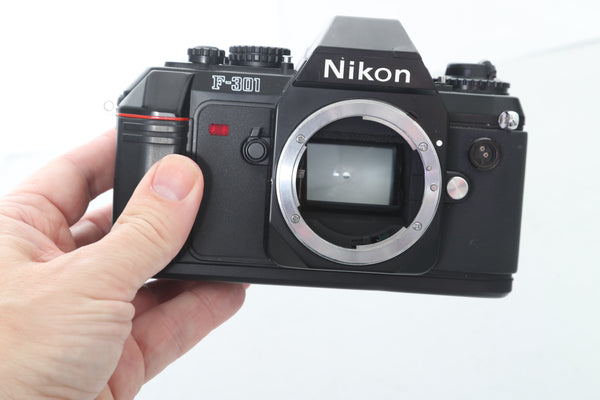 Nikon F-301