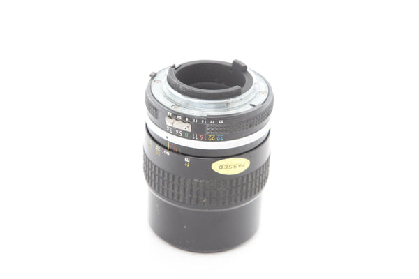 Nikon 135mm f3.5 Nikkor AI-s