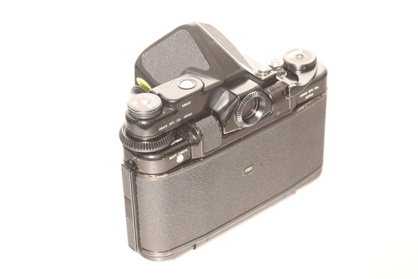 Pentax 6x7 with TTL Prism Finder - cl'a and new light seals January 2025