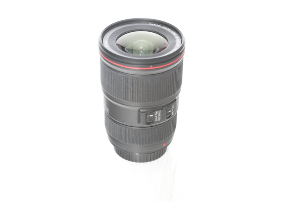 Canon EF 16-35mm f4 L IS USM with hood EW-82