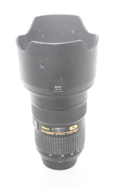 Nikon 24-70mm f2.8 AF-S Nikkor G ED with hood HB-40