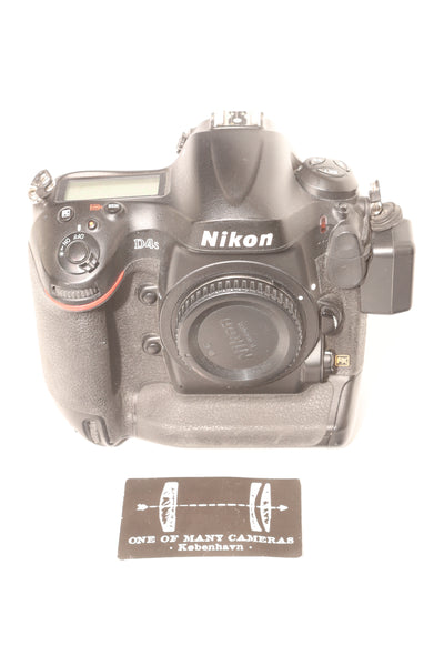 Nikon D4S with WT-5 Wireless Transmitter