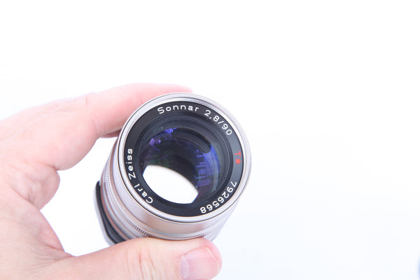 Contax G 90mm f2.8 Sonnar with hood GG-3