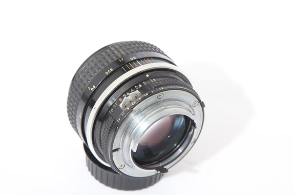 Nikon 55mm f1.2 Nikkor AI-s - cl'a March 2023